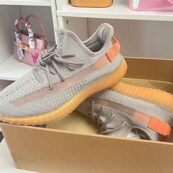 Yeezy Boost 350 V2-Tail Light